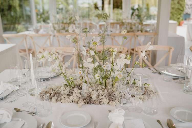 Deco Boda en blanco en el mar de Huelva